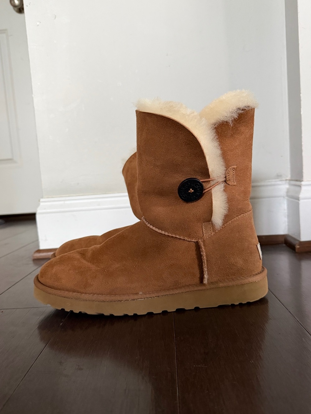 UGG Chestnut Suede Bailey Button Classic Short Fold Over Ankle Boot